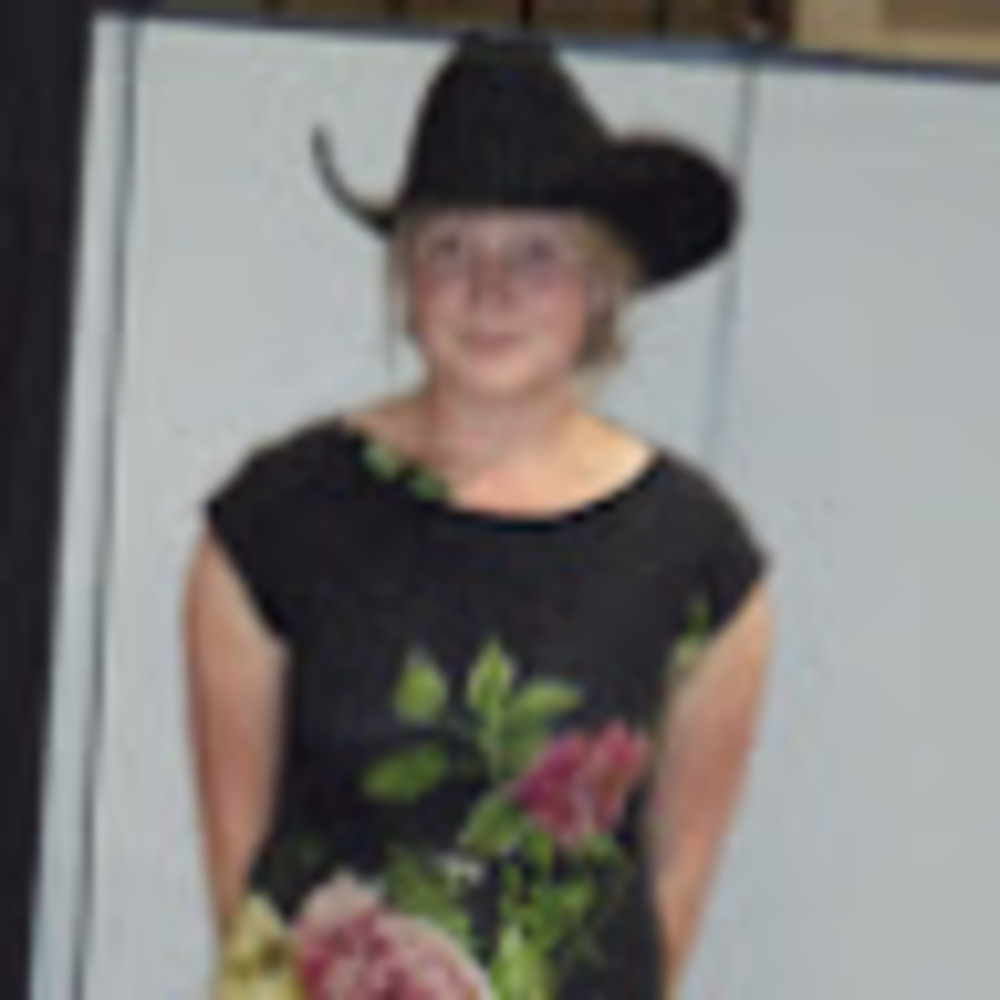 Meet your Posher, Elizabeth